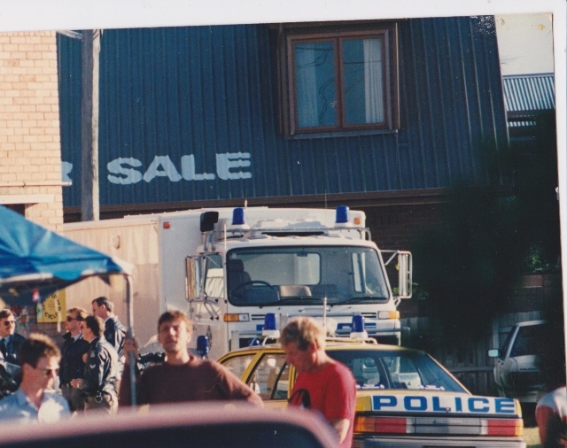 Glimpse of 'Not for Sale' sign from Mission to Seamen building image courtesy of the Port Melbourne Historical and Preservation Society