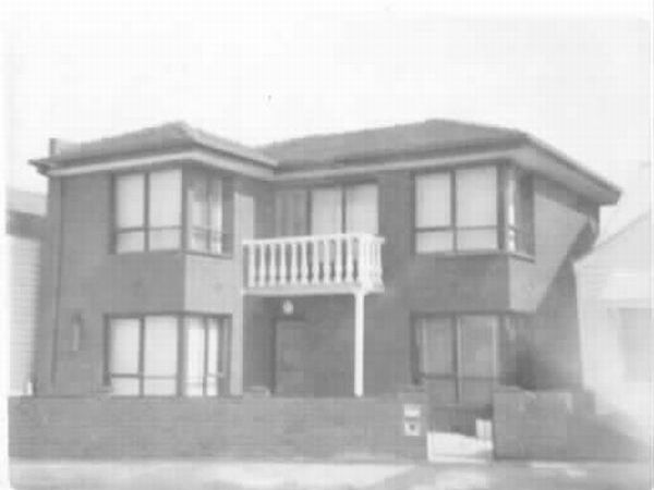 227 Esplanade West