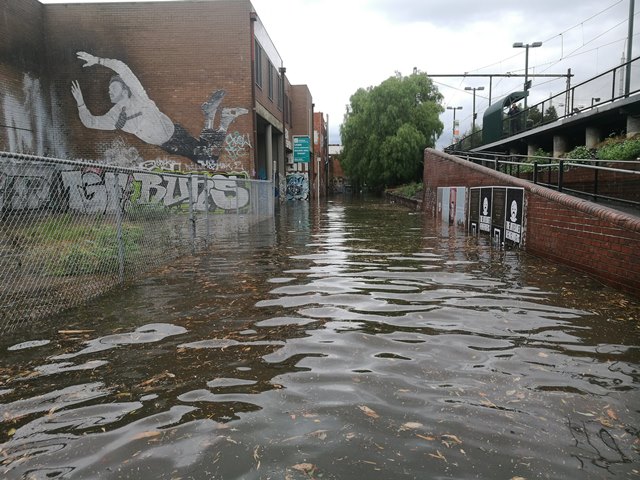 localised flooding in Gladstone St, Montague